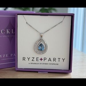 Ryze Party “Chelcedony Crystal” Sterling Silver Necklace